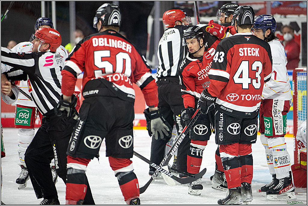 PENNY DEL; Koelner Haie- Duesseldorfer EG; Koeln, 16.01.2022